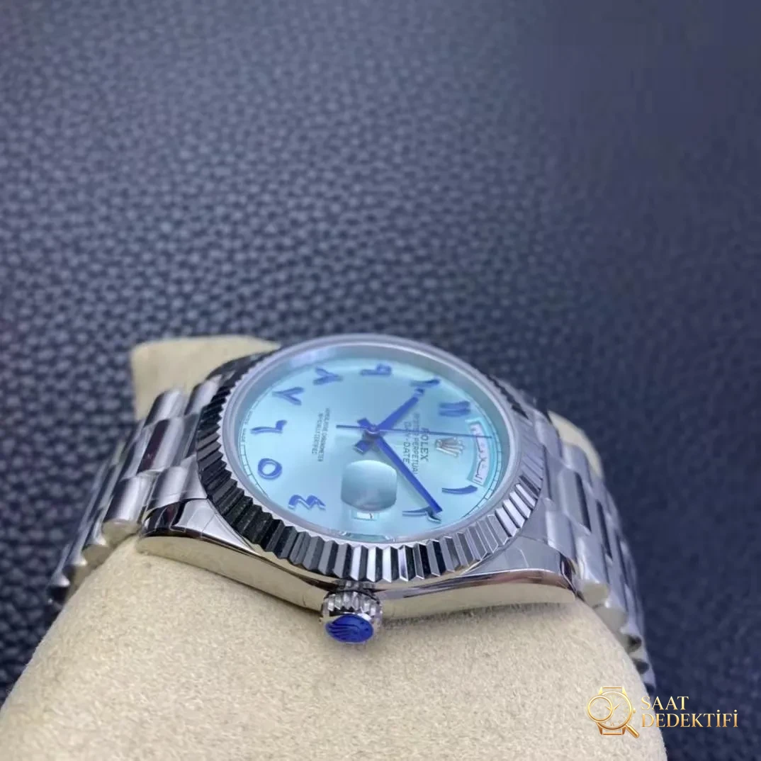 Replika Rolex Day-Date Kurma Kolu