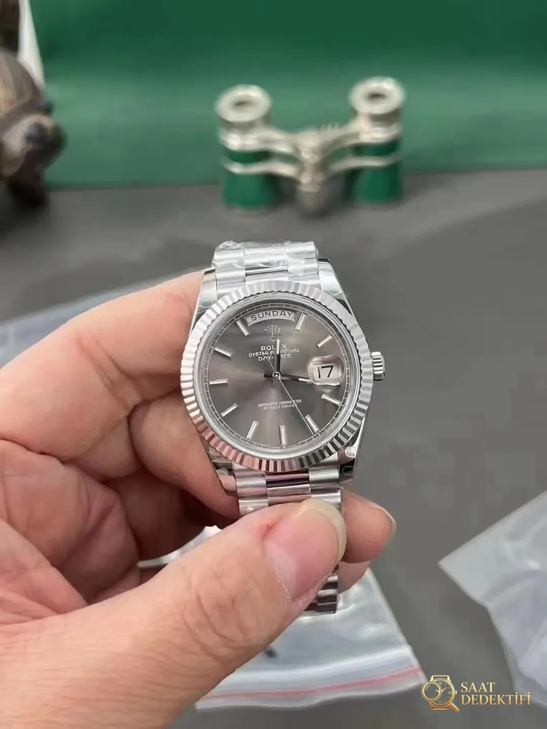 GM Factory Day-Date V2 - Kadran Detayı ve Bezel İşçiliği