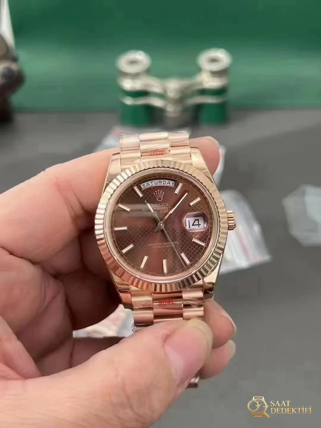 GM Factory Day-Date V2 - Fosfor ve Super-LumiNova Gece Görünümü