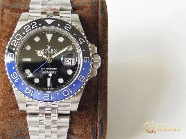 Réplique Rolex GMT-Master II lunette bleue noire