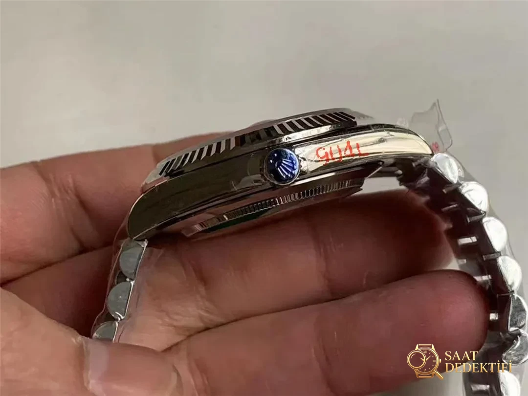 GM Factory Rolex Day-Date ağırlık dengelemeli versiyonu almaya değer mi? - Klips Kilidi ve Lazer Damgalar