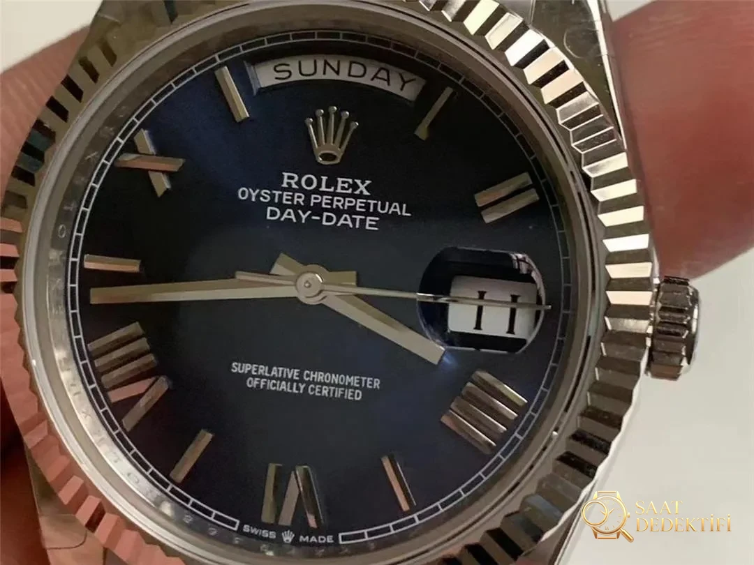 GM Factory Rolex Day-Date ağırlık dengelemeli versiyonu almaya değer mi? - Bezel İçi Rehaut Gravürü ve Hizalaması