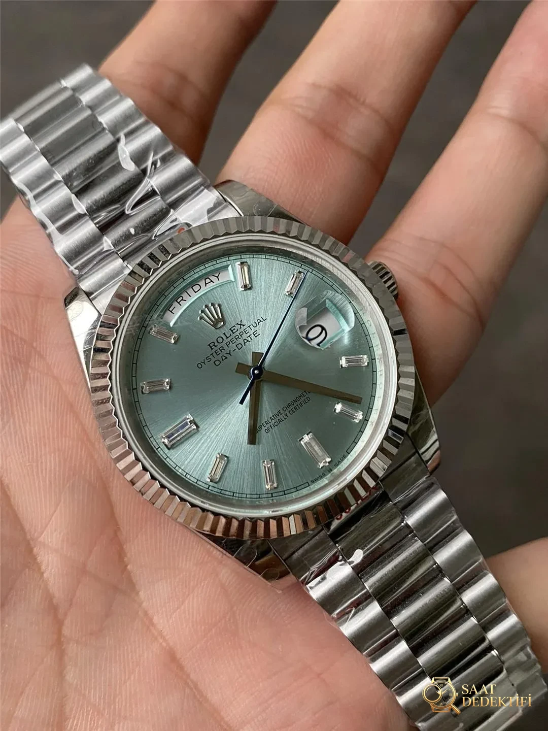 GM Factory Rolex Day-Date Buzul Mavisi Kadranlı Ağırlıklandırılmış Model ile Orijinali Arasında Kaç Gram Fark Var? - Kasa Profili ve Kurma Kolu İncelemesi
