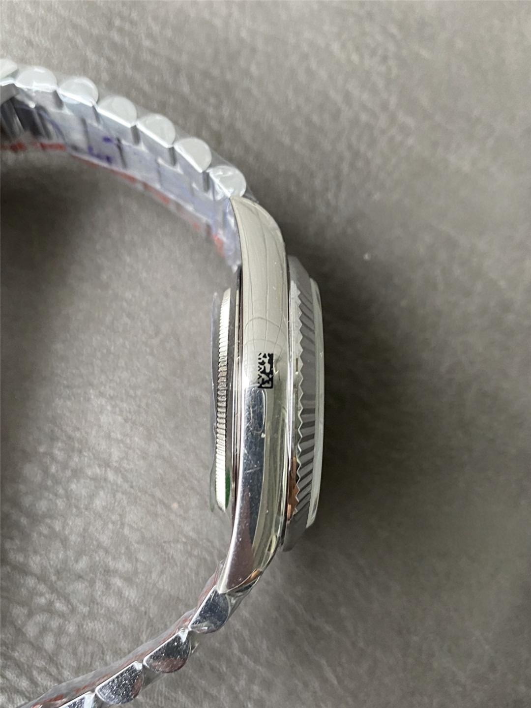 GM Factory Rolex Day-Date Buzul Mavisi Kadranlı Ağırlıklandırılmış Model ile Orijinali Arasında Kaç Gram Fark Var? — 4. fotoğraf