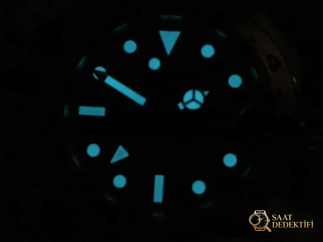 GM Factory Rolex Explorer II V4 versiyonunun kalitesi iyi mi? - Yan Profil ve Kordon Bağlantısı