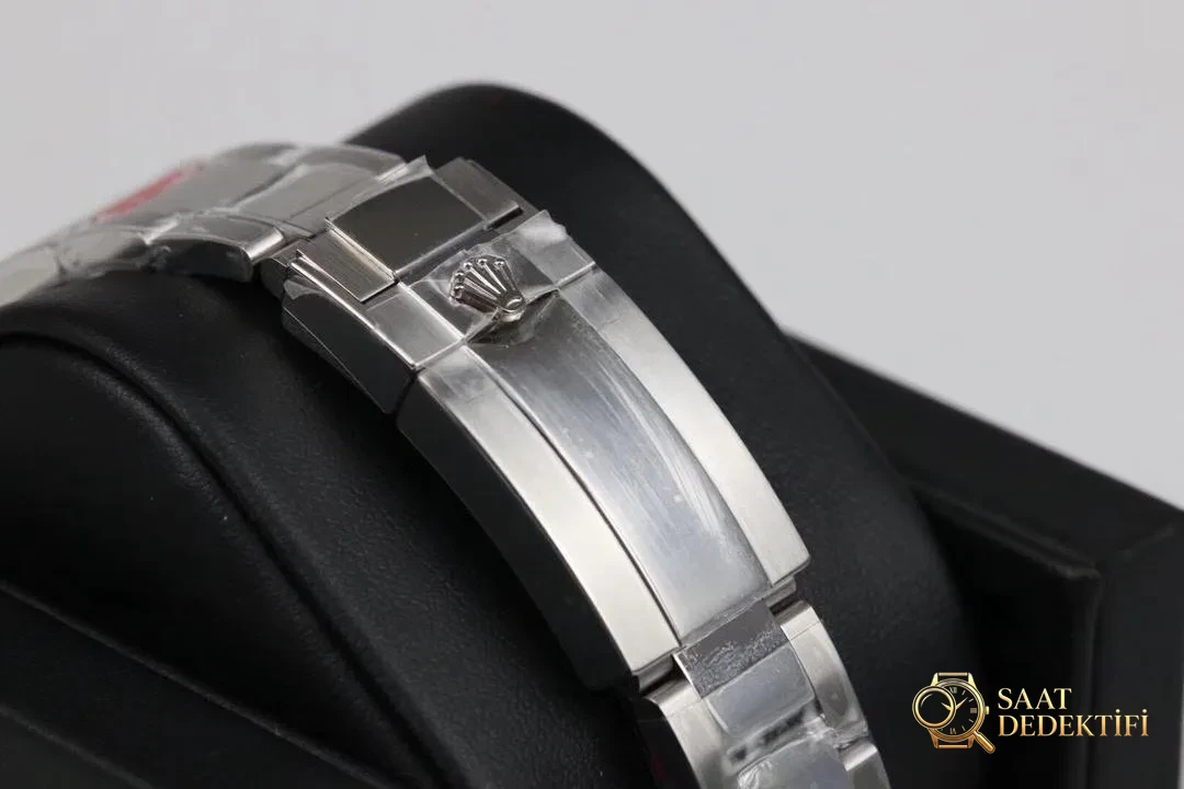 GM Factory Rolex GMT-Master II kırmızı-mavi Pepsi bezel 3186 mekanizma V2 nihai versiyon beş boncuklu üç dizili bilezikli replika saat - Fosfor ve Super-LumiNova Gece Görünümü