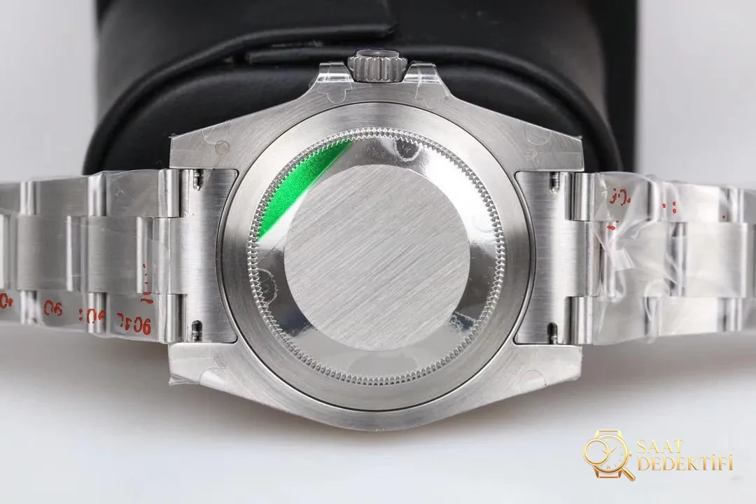 GM Factory Rolex GMT-Master II siyah-mavi kola bezel 3186 mekanizma V2 nihai versiyon beş boncuklu üç sıralı bilezik replika saat - Bilekte Duruş ve Kasa Orantısı