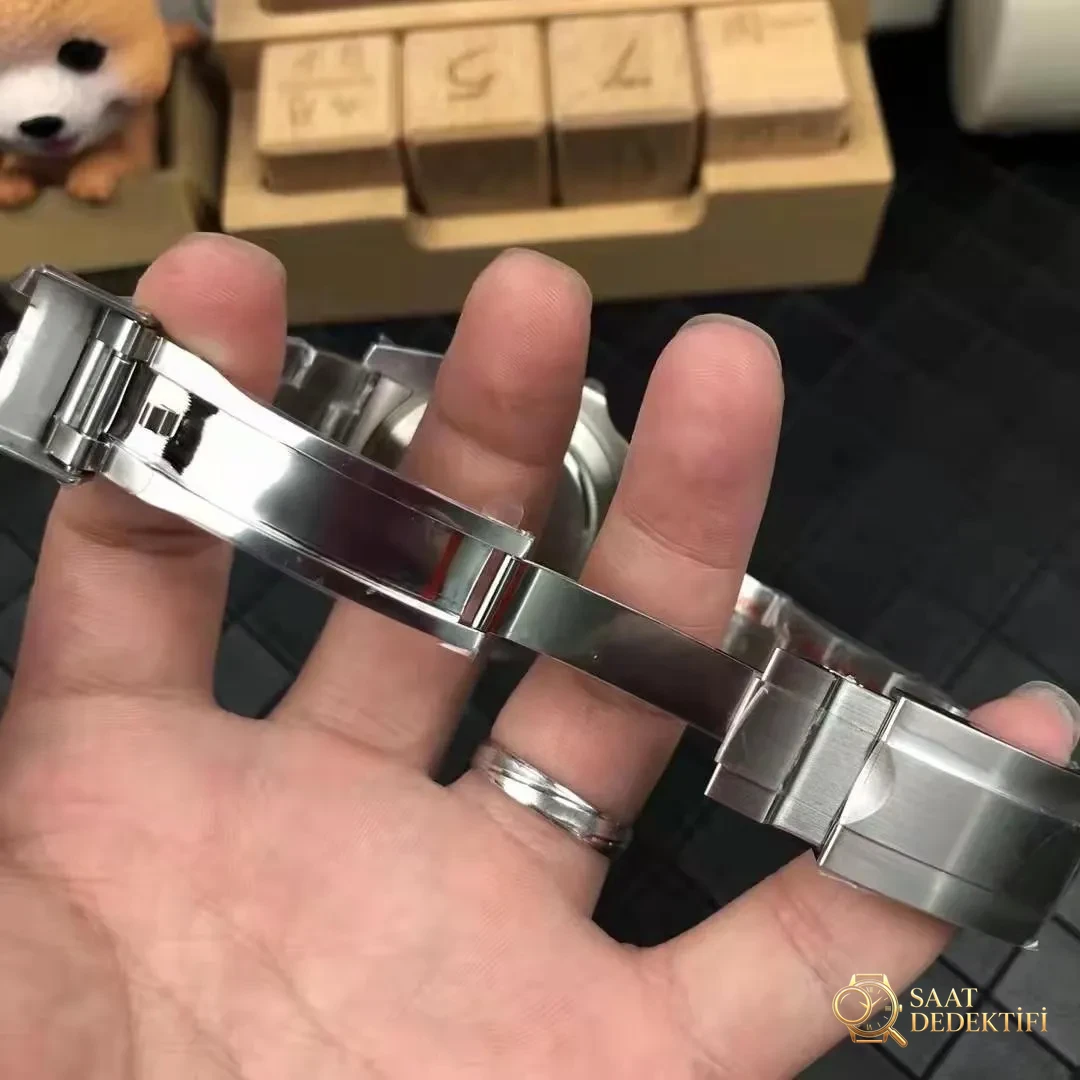 GM Factory V4 Replika Rolex Explorer II 216570, 3187 Mekanizmalı - Makro Kadran ve İndeks İşçiliği