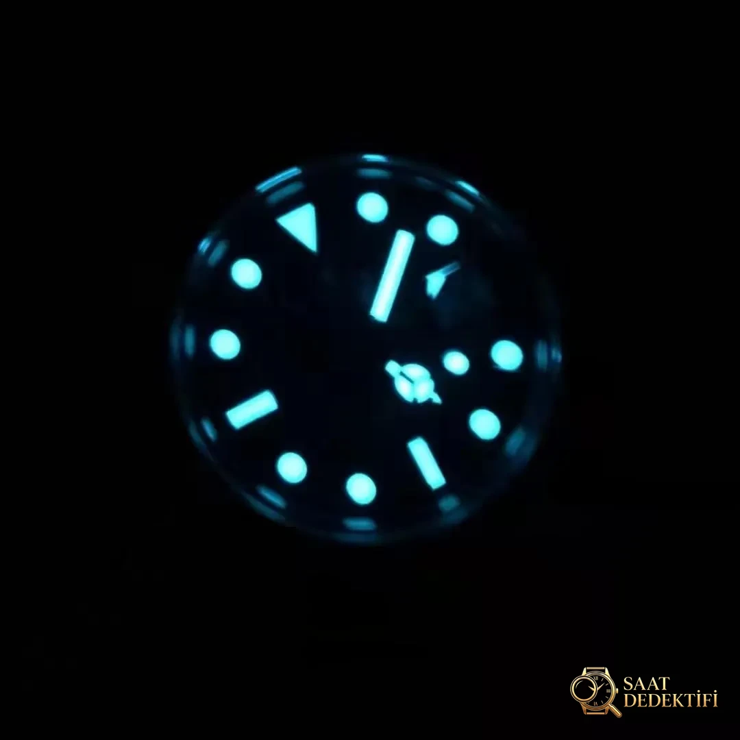 GM Factory V4 Replika Rolex Explorer II 216570, 3187 Mekanizmalı - Fosfor ve Super-LumiNova Gece Görünümü