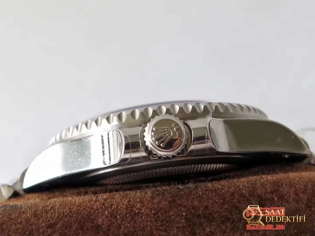 GM neues Produkt: 2019 Rolex GMT schwarz-blaue Lünette – Armbanduhr aus 904L Oyster-Stahl ist umwerfend! - Allgemeiner Blickwinkel und ästhetische Haltung