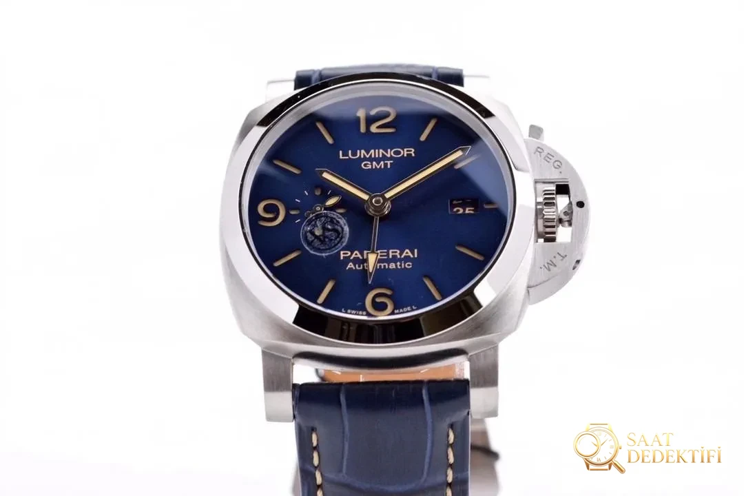 Göze hitap eden bir model: VS Factory Panerai 1033 mavi kadran GMT saatinin kısa incelemesi - Arka Kapak ve Mekanizma Detayı
