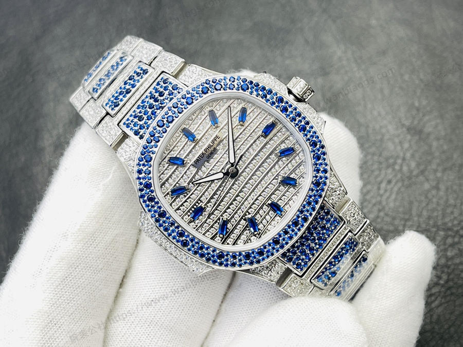 GR Factory Patek Philippe 7118 Kadın Nautilus 2024 tam elmas sınırlı üretim az sayıda stoğa geldi — 2. fotoğraf