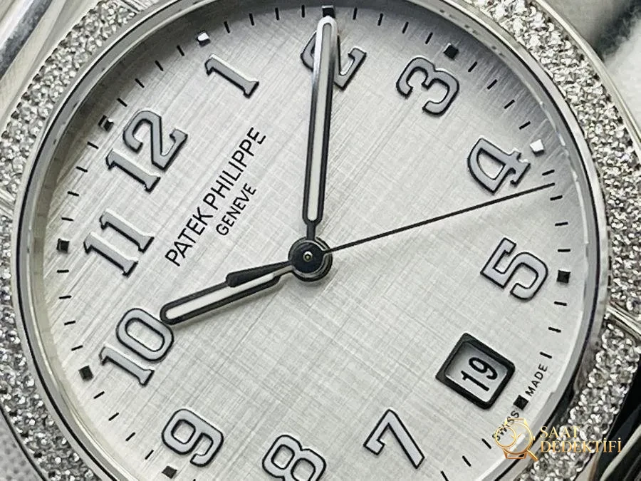 GR Factory2023 Patek Philippe Twenty~4 serie 7300 hace un debut deslumbrante - Macro Dial and Index Craftsmanship