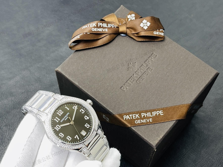 GR Factory2023 Patek Philippe TWENTY~4 serisi 7300 göz kamaştıran çıkışıyla geliyor — 1. fotoğraf