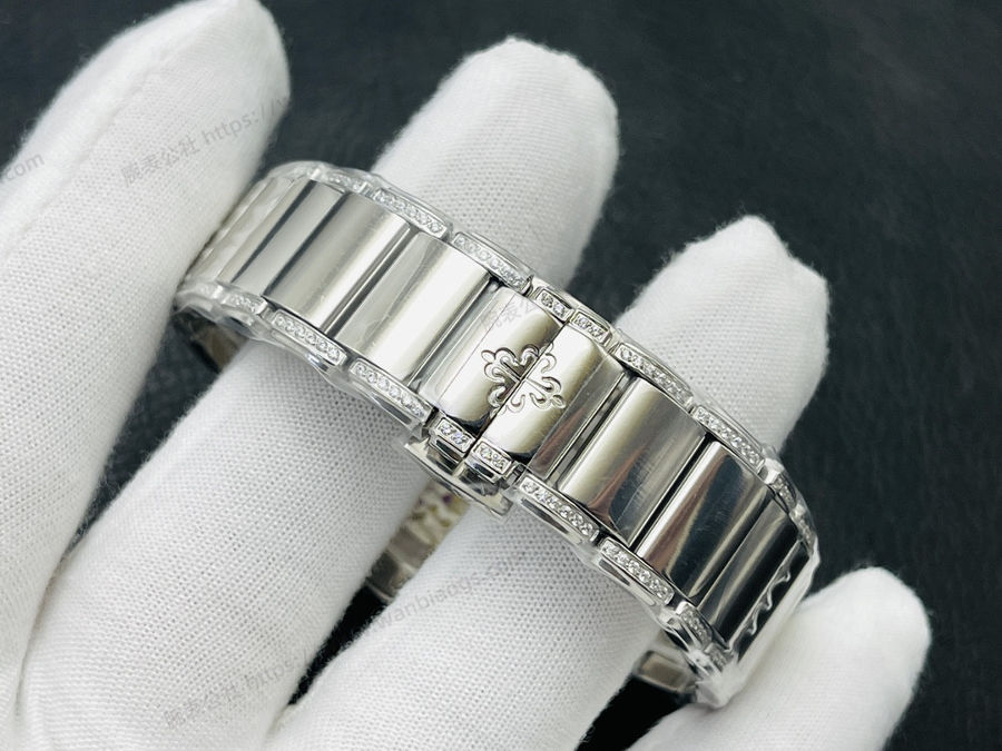 GR Factory2023 Patek Philippe TWENTY~4 serisi 7300 göz kamaştıran çıkışıyla geliyor — 8. fotoğraf