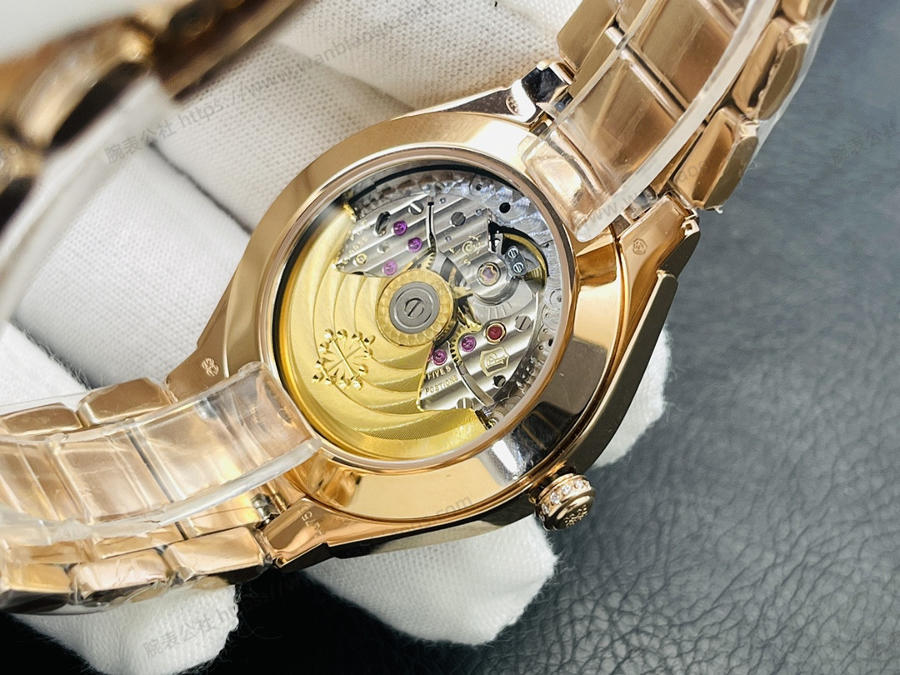 GR Factory2023 Patek Philippe TWENTY~4 Serisi 7300 Göz Kamaştıran Lansman — 4. fotoğraf