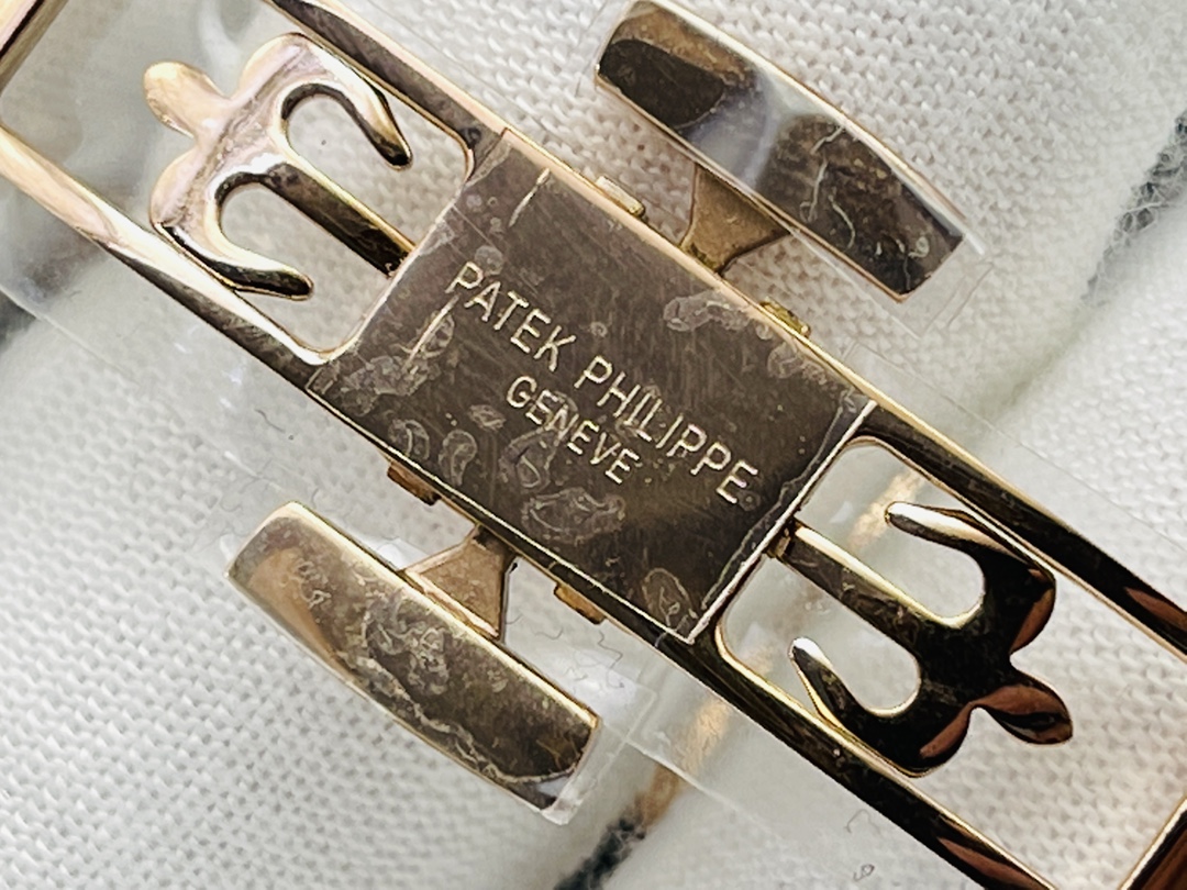 GR Factory2023 Patek Philippe TWENTY~4 Serisi 7300 Göz Kamaştıran Lansman — 6. fotoğraf