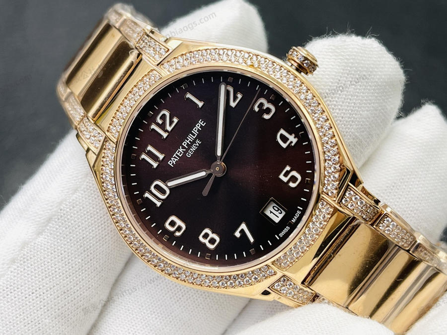 GR Factory2023 Patek Philippe TWENTY~4 serisi 7300 göz kamaştırıcı şekilde geliyor — 2. fotoğraf