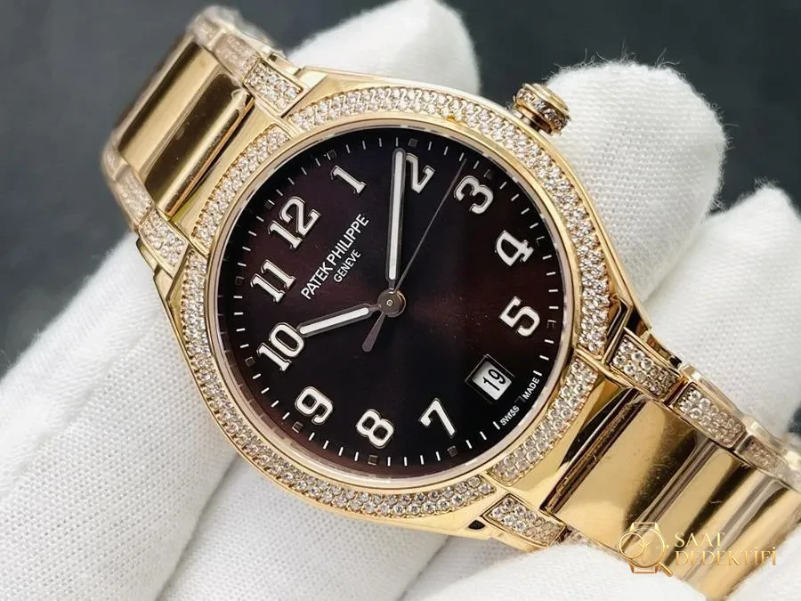 GR Factory2023 Patek Philippe TWENTY~4 serie 7300 arriva in modo sorprendente: dettaglio del quadrante e lavorazione artigianale della lunetta