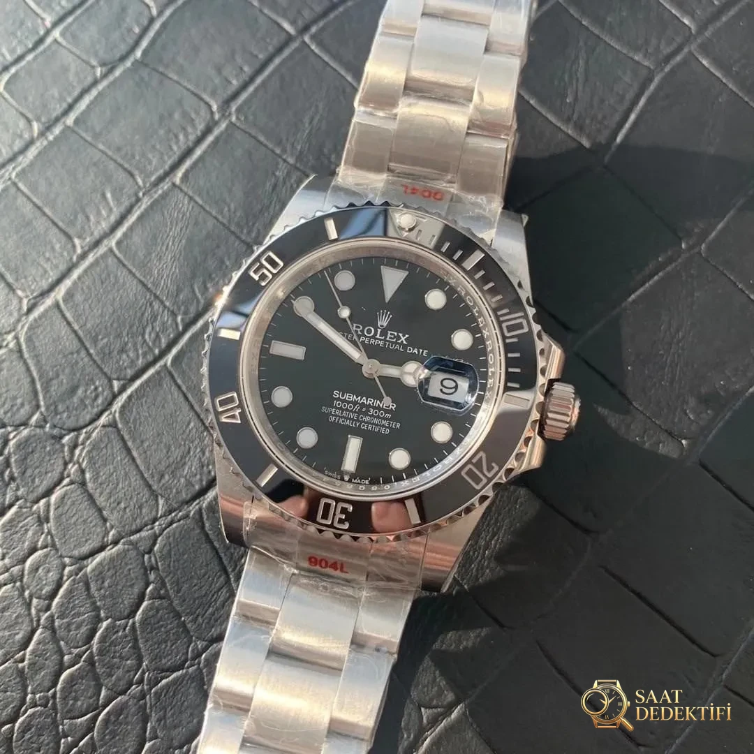 Green Fabrikası 2020 Yeni 41 mm Rolex Yeşil Su Hayaleti (Green Submariner) 126610LV İlk Çıkış İncelemesi - Arka Kapak Gravür ve Seri Numarası