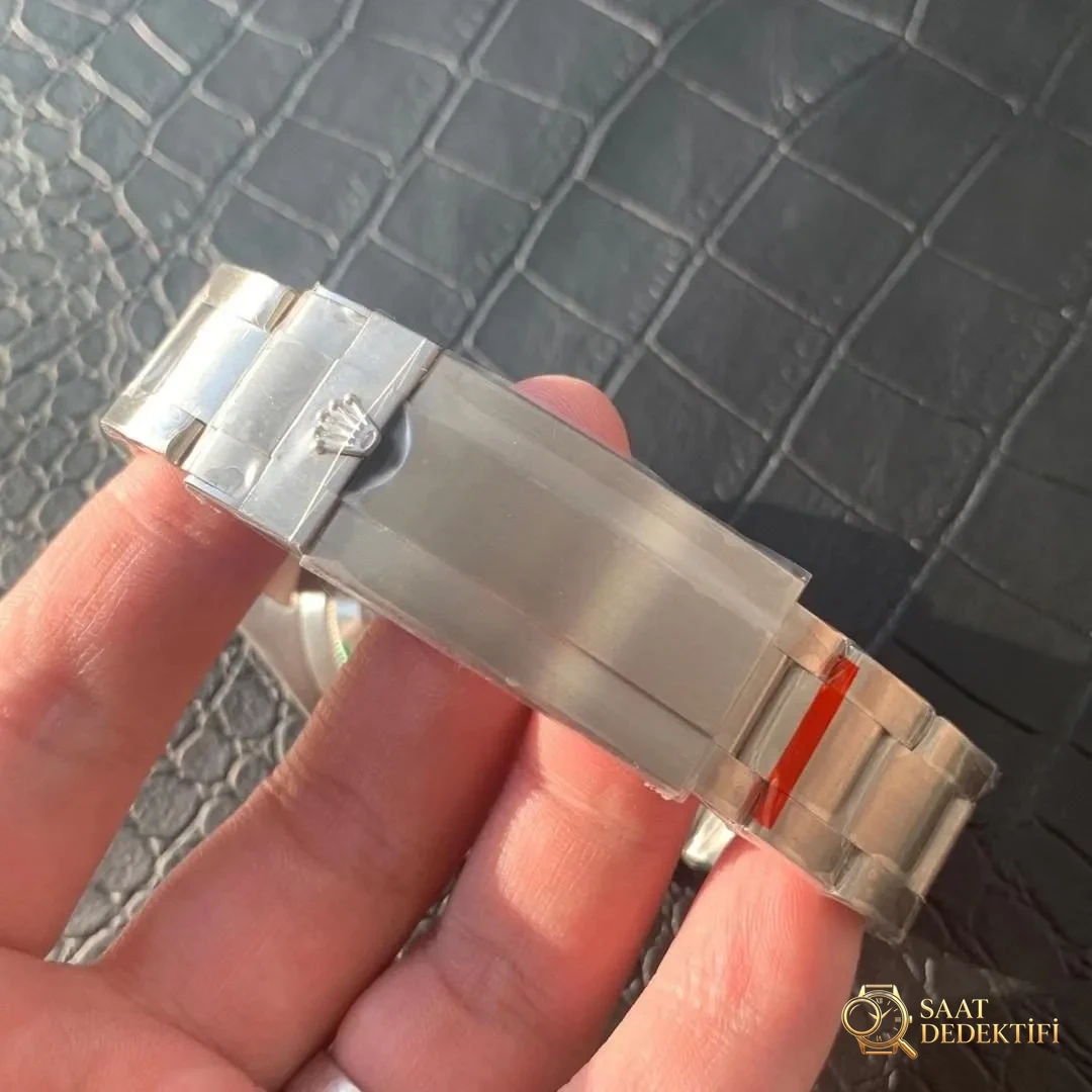 Green Fabrikası 2020 Yeni 41 mm Rolex Yeşil Su Hayaleti (Green Submariner) 126610LV İlk Çıkış İncelemesi - Takimetre Skalası ve Baskı Keskinliği