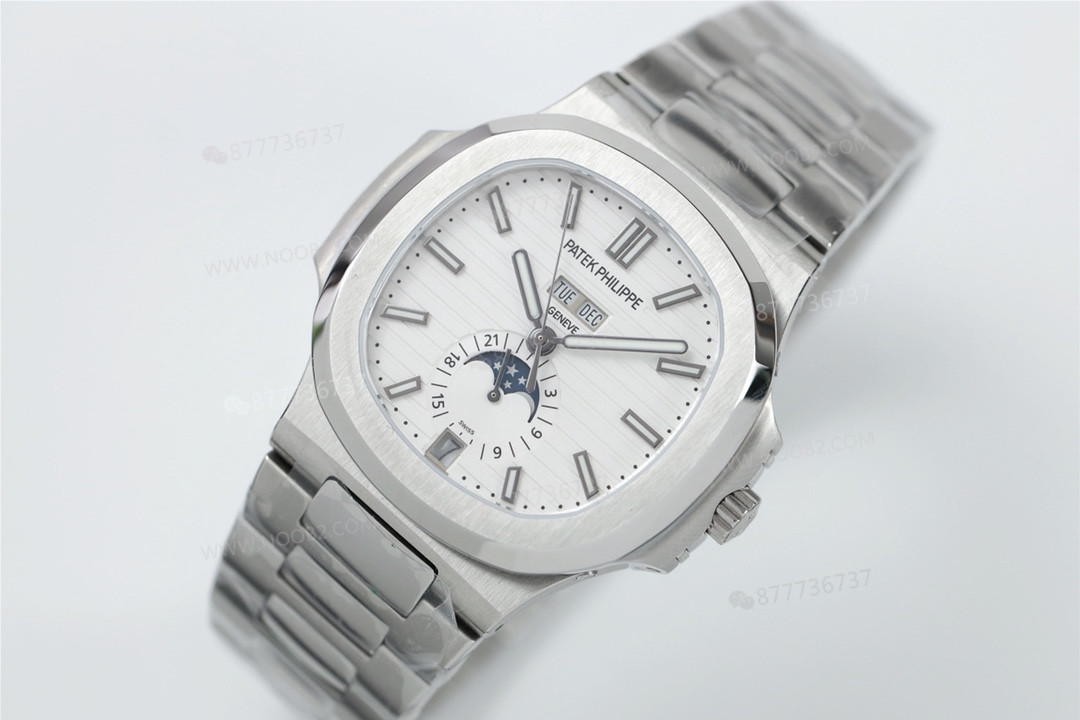 Green Fabrikası Patek Philippe Nautilus 5726 Yıllık Takvim ve Ay Evreli Saat, Beyaz Kadran — 5. fotoğraf