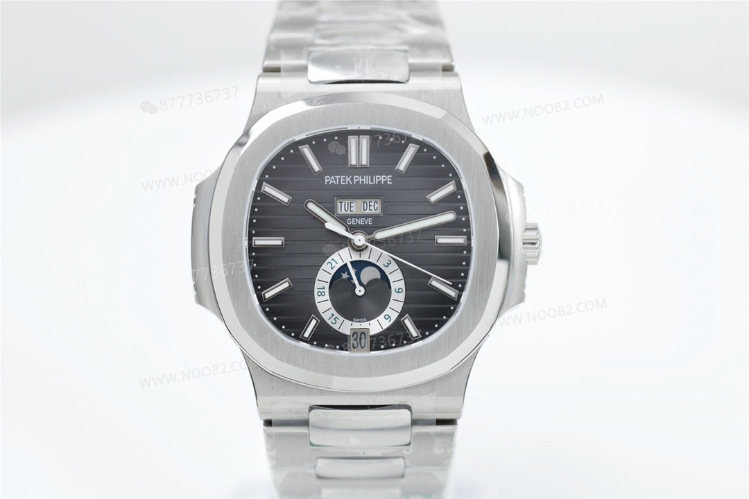 Green fabrikası Patek Philippe Nautilus yıllık takvimli 5726 ay evreli saat, siyah kadran — 3. fotoğraf