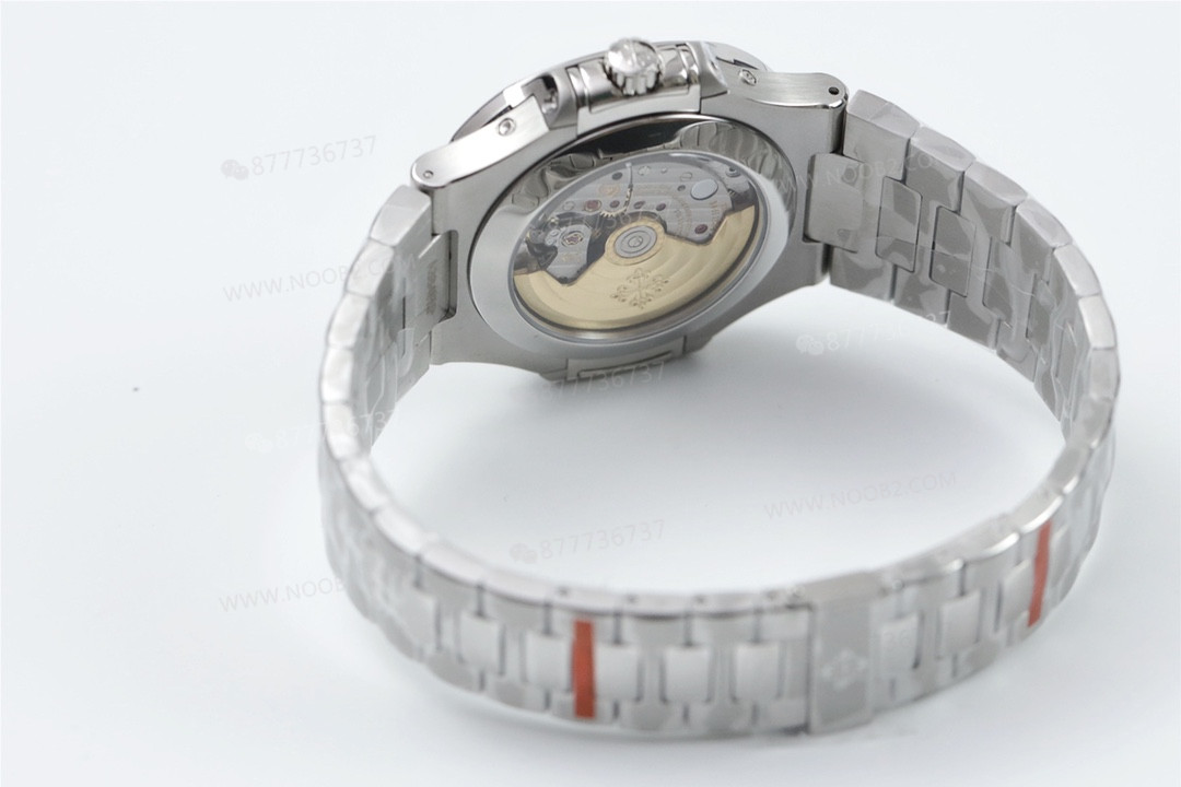 Green fabrikası Patek Philippe Nautilus yıllık takvimli 5726 ay evreli saat, siyah kadran — 12. fotoğraf
