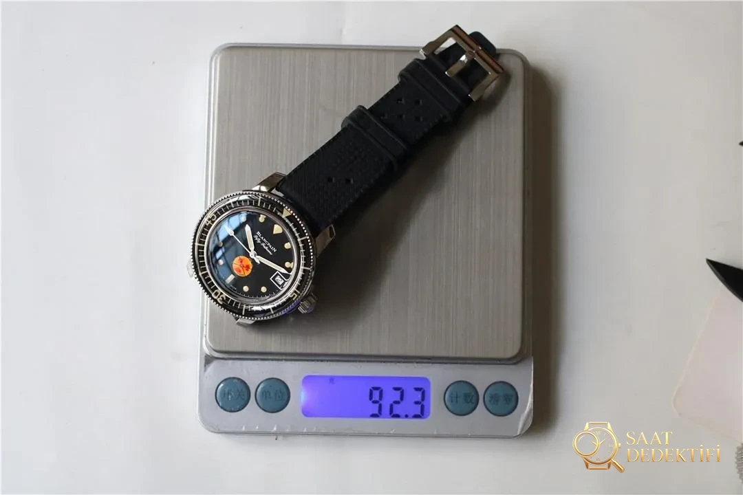 GS Factory Blancpain Fifty Fathoms 5008D radyasyonsuz Barracuda işçiliği nasıl? - Arka Kapak Gravür ve Seri Numarası