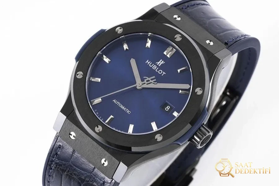 GS Factory Hublot Classic Fusion serisi (mavi kadran) seramik saat incelemesi - Arka Kapak ve Mekanizma Detayı