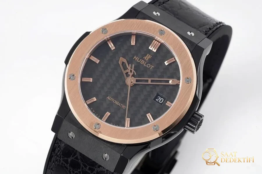 GS Factory Hublot Classic Fusion serisi (rose gold) seramik saat incelemesi - Arka Kapak ve Mekanizma Detayı