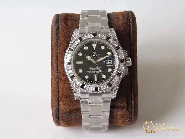 GS Factory İki Elmaslı Submariner Saati Yayınladı - Genel Açı ve Estetik Duruş