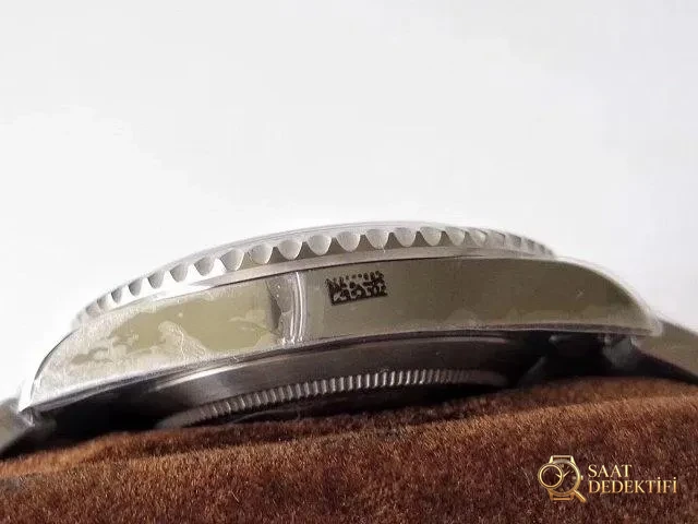 GS Factory İki Elmaslı Submariner Saati Yayınladı - Cam Yansıma Önleyici (AR) Kaplama