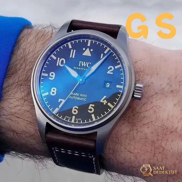Replika IWC Mark XVIII IW327006 Kol Üstü Çekim 2