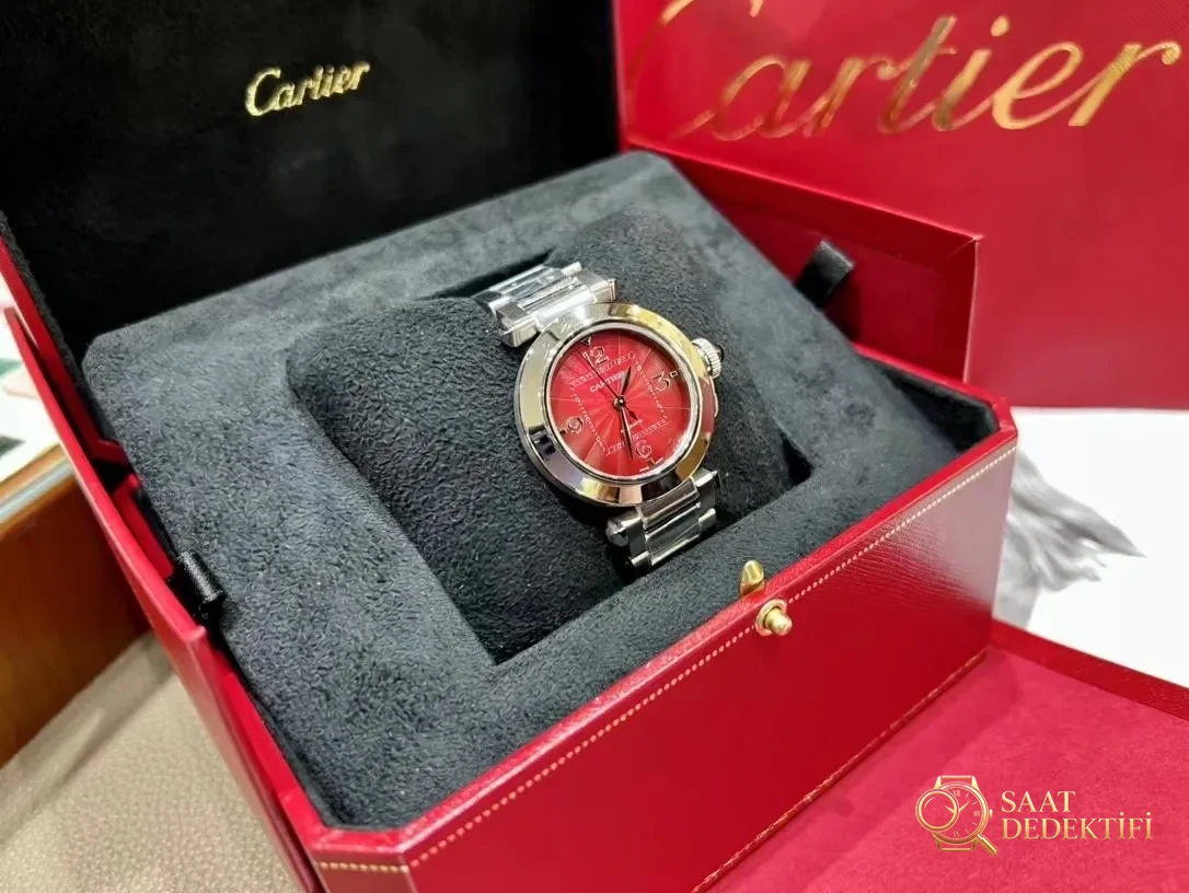 Cartier Pasha Kırmızı