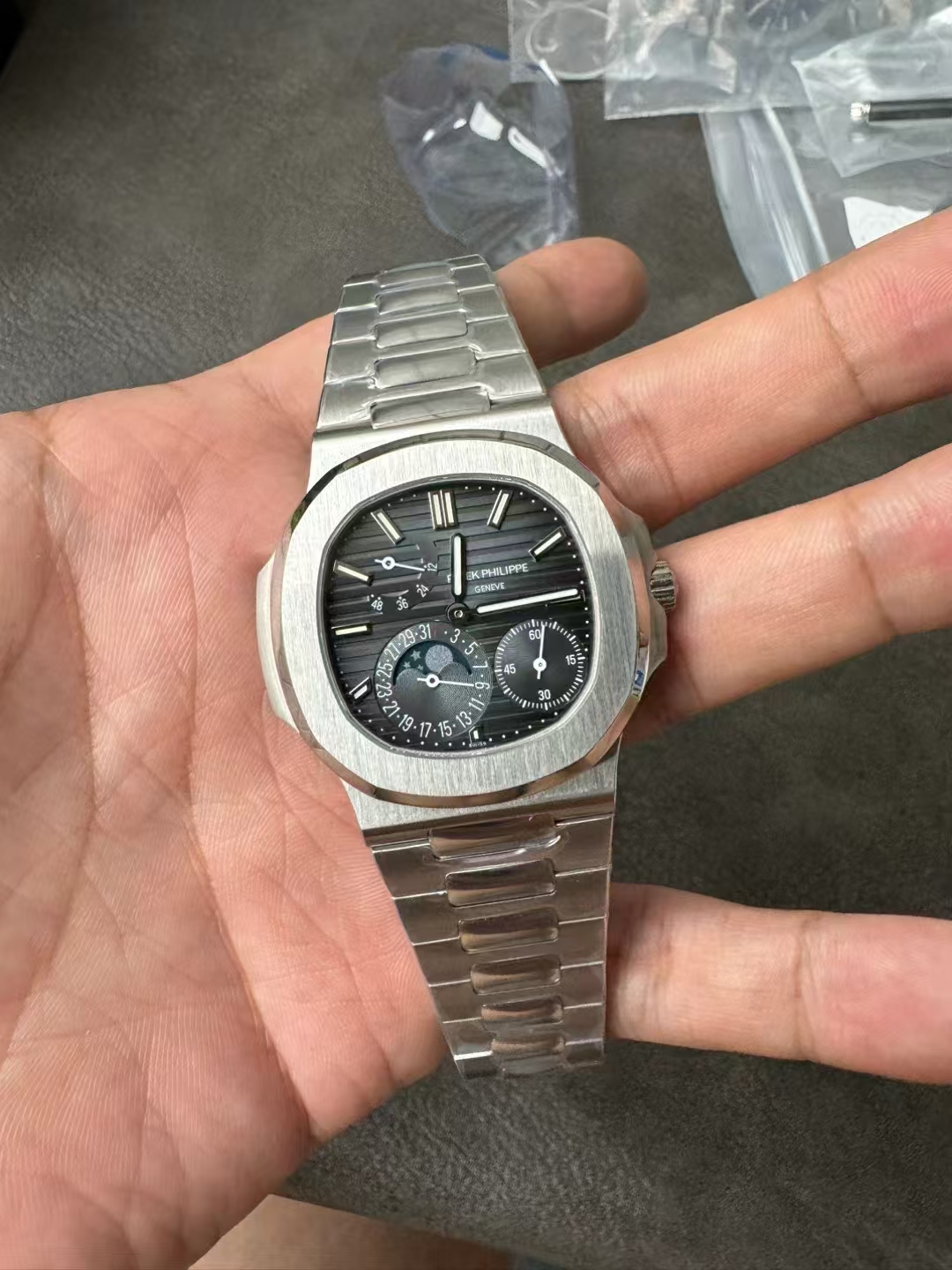 Replika Patek Philippe 5712 Güç Rezervi