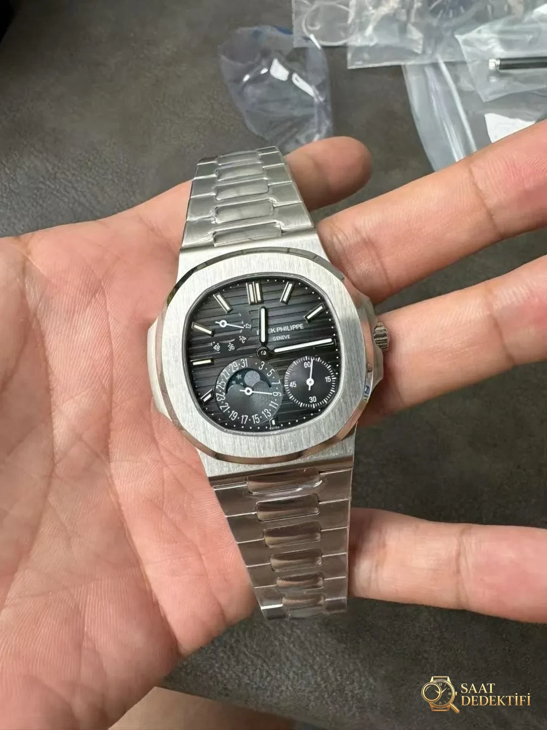 Replika Patek Philippe 5712 Güç Rezervi