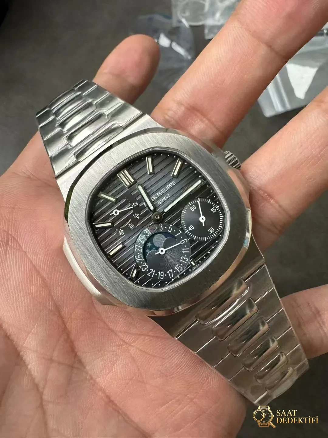Replika Patek Philippe 5712 SS