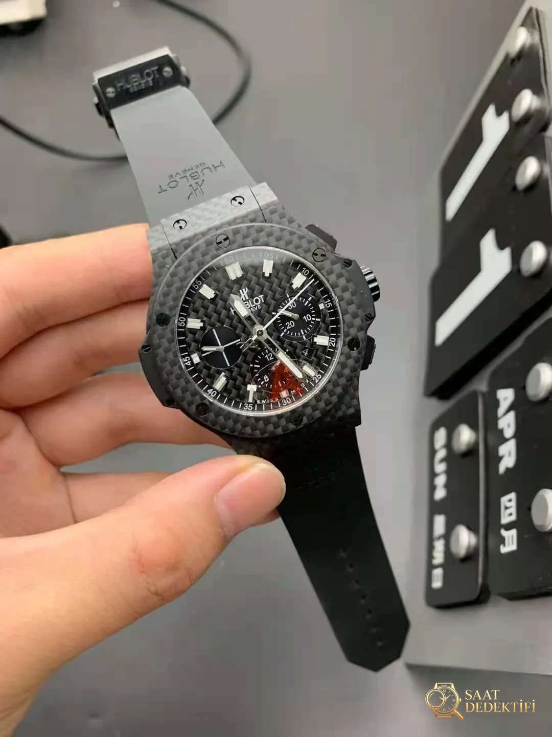 HB Factory Hublot Karbon Fiber Saat İncelemesi - Makro Kadran ve İndeks İşçiliği