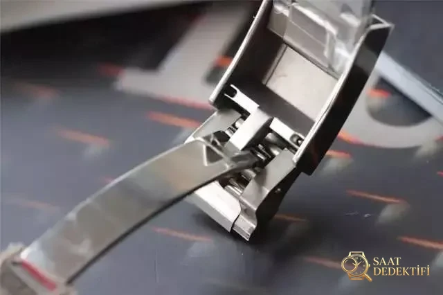 Her tarza uyan saatlerin kralı mı? N Factory Rolex Explorer II - Koleksiyon ve Vitrin Görünümü