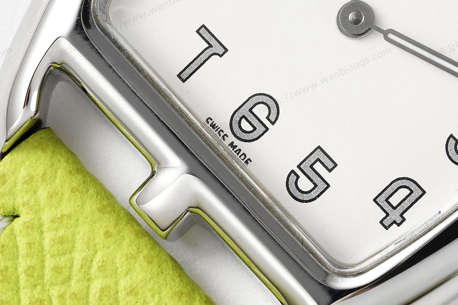 Hermès Cape Cod tonneau 26.5 MM kompakt paslanmaz çelik kol saati — 5. fotoğraf