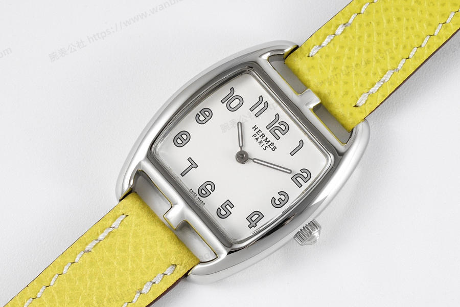 Hermès Cape Cod tonneau 26.5 MM küçük paslanmaz çelik kol saati — 3. fotoğraf