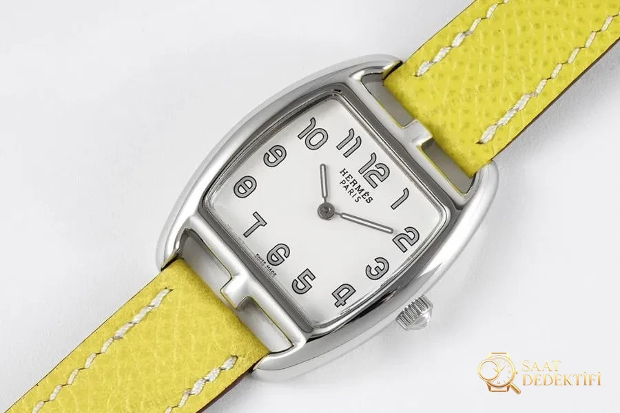 Hermes Cape Cod tonneau 26.5 MM küçük paslanmaz çelik kol saati - Kasa Profili ve Kurma Kolu İncelemesi