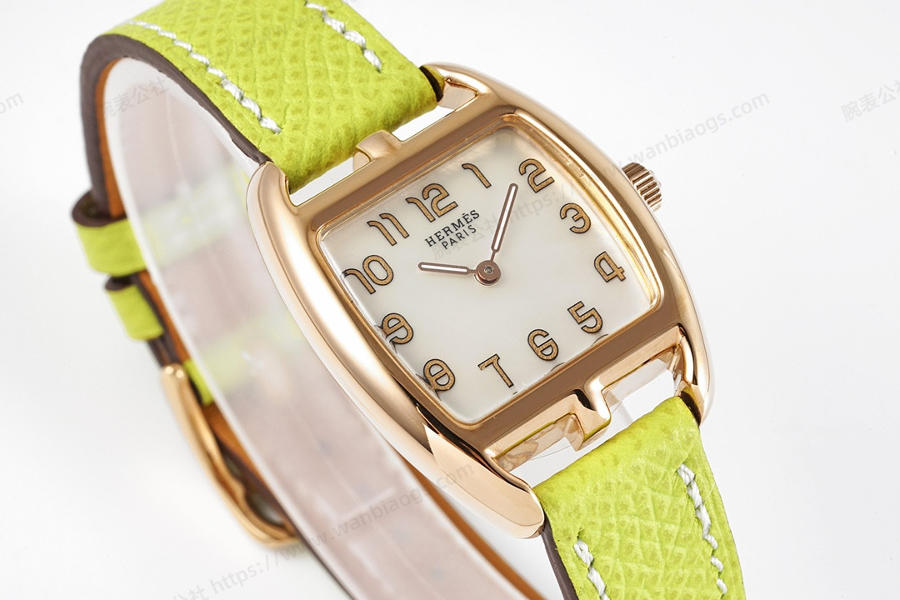 Hermès Cape Cod tonneau 26.5 MM küçük paslanmaz çelik kol saati — 3. fotoğraf