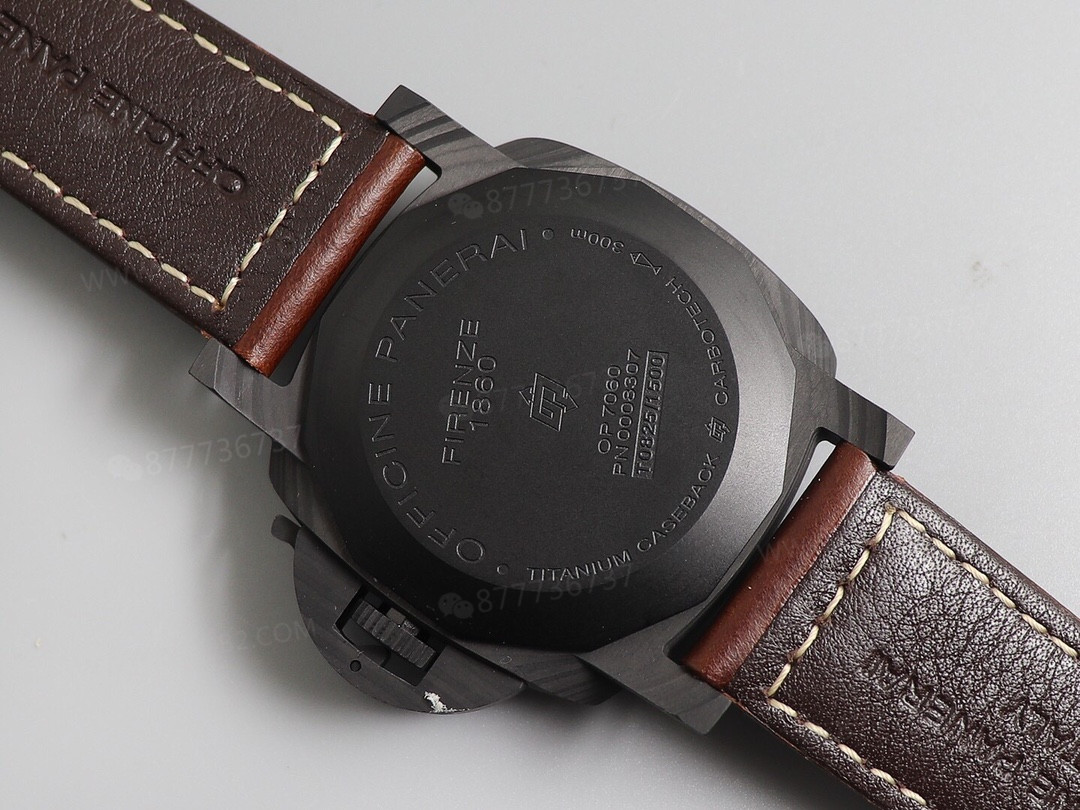 Huo Jianhua'nın taktığı VS Factory Panerai 661 karbon fiber saatin kalitesi nasıl? — 10. fotoğraf