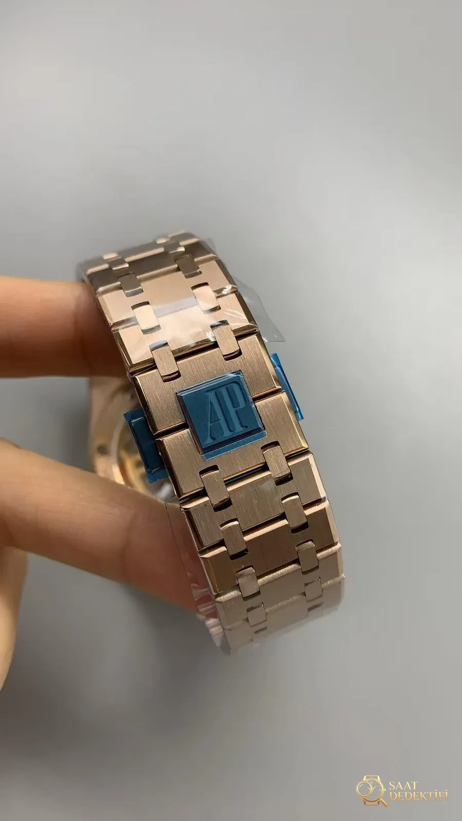 Audemars Piguet 26240 Roze Altın Bilezik