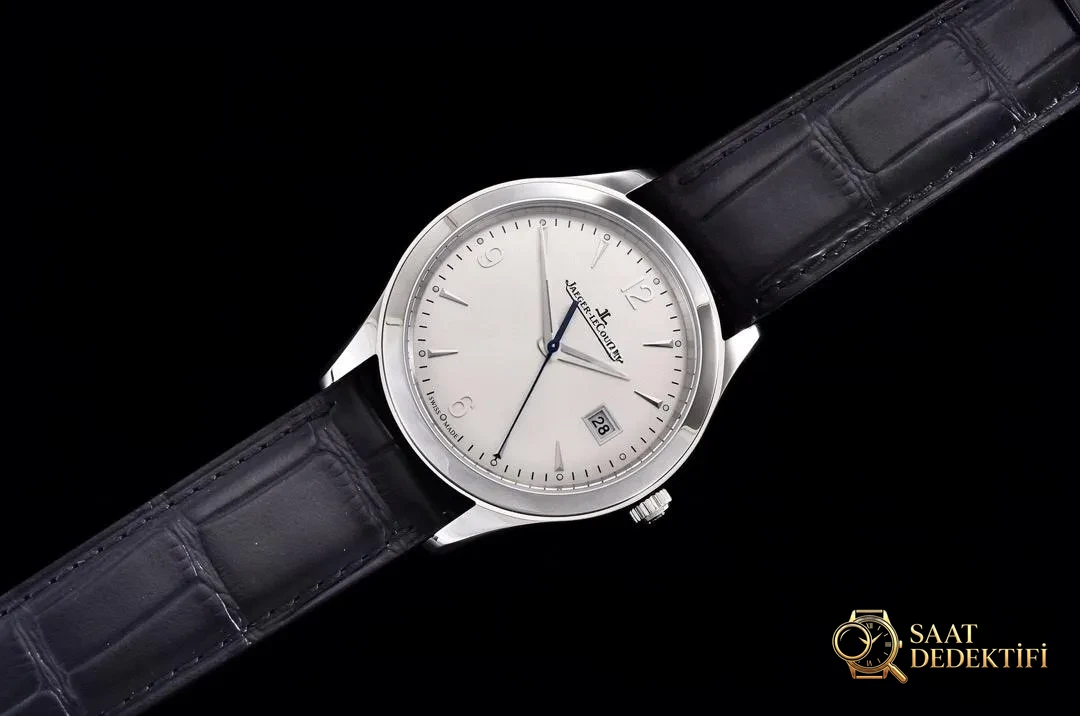 İnceleme: GF Factory Jaeger-LeCoultre Master serisi büyük üç ibreli replika saat Q1548420 nasıl? ZF Factory