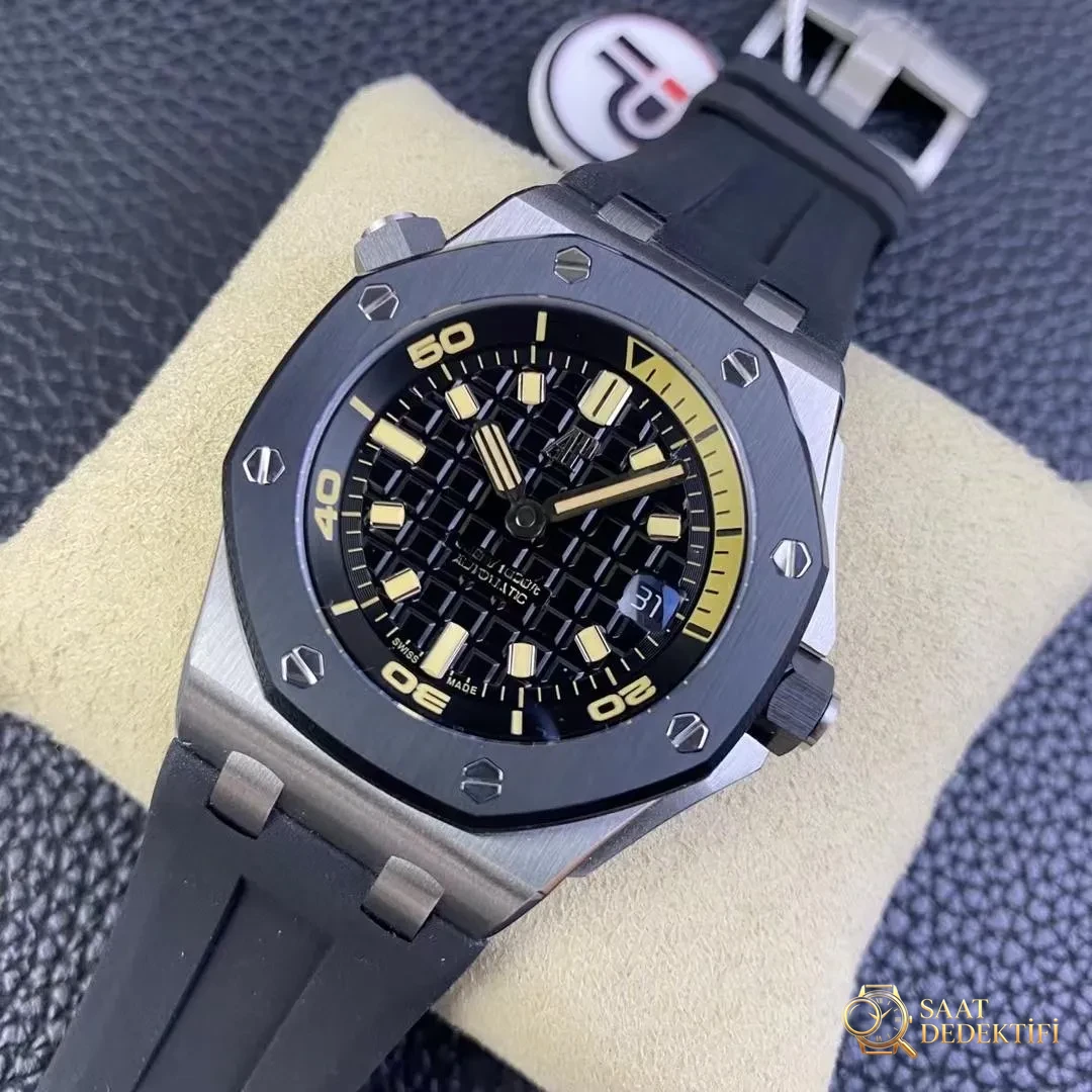 Replika Audemars Piguet 15720 Siyah