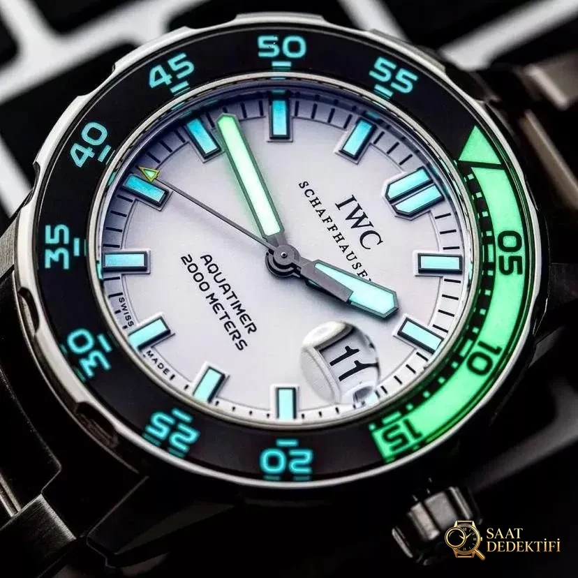 IWS Factory IWC Aquatimer serisi IW356802 çeyrek sarı/beyaz replika saat ile orijinal karşılaştırmalı incelemesi - Koleksiyon ve Vitrin Görünümü