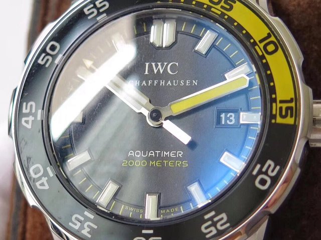 IWC Aquatimer Turuncu Siyah Bezel